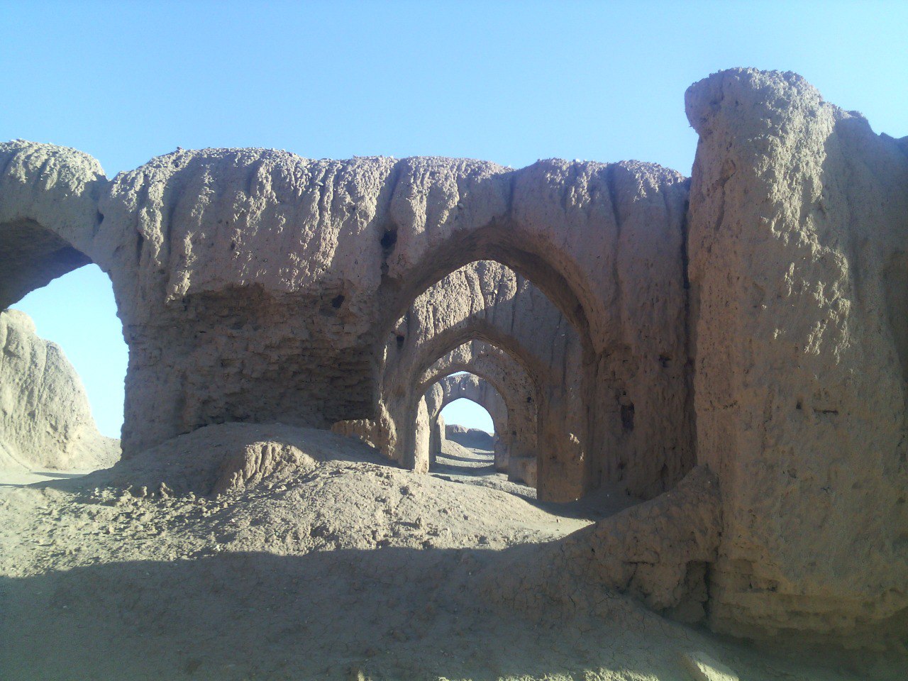 قلعه خرابه شهر نُه حصار گرمسار،تحت تملک  تملک میراث فرهنگی درآمد.