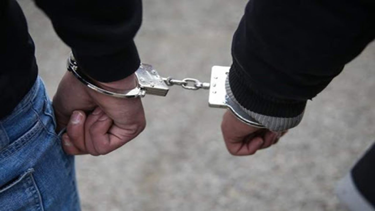 ۱۶ نفر از کارکنان شهرداری و شورای شهر مهاباد دستگیر شدند