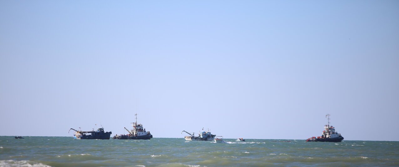 مانور مقابله با آلودگی نفتی در دریای خزر برگزار شد