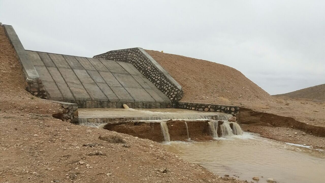 اجرای طرح‌های آبخیزداری در ۱۴هزار مترمکعب در مهدی‌شهر