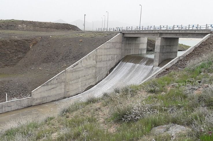 سد مخزنی استان لرستان سرریز کرد