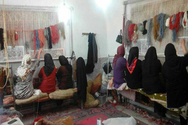بیش از۱۵۰۰زن سرپرست خانوار تحت پوشش بهزیستی استان سمنان هستند