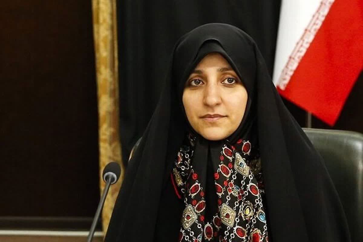 تاکید دولت چهاردهم بر اهمیت نقش خانواده در توسعه اجتماعی و تربیت نسلهای آینده تاکید دولت چهاردهم بر اهمیت نقش خانواده در توسعه اجتماعی و تربیت نسلهای آینده